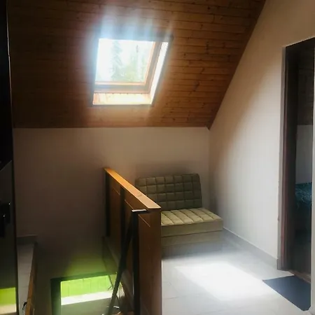 דירה Uszo Apartman בלטונללה